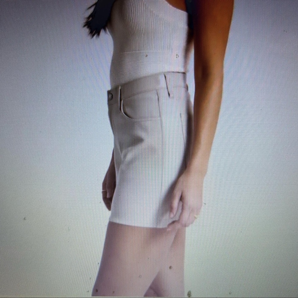 NWOT Abercrombie and Fitch The Dad Short High Rise Vegan Leather Shorts 30/10